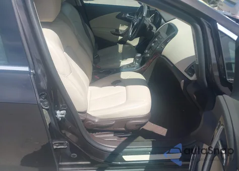 2015 Buick Verano Leather Group z USA, uszkodzony, nr VIN 1G4PS5SK7F4211438